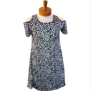 🆕️🚫🏷 Cold Shoulder Dress 🆕️🚫🏷